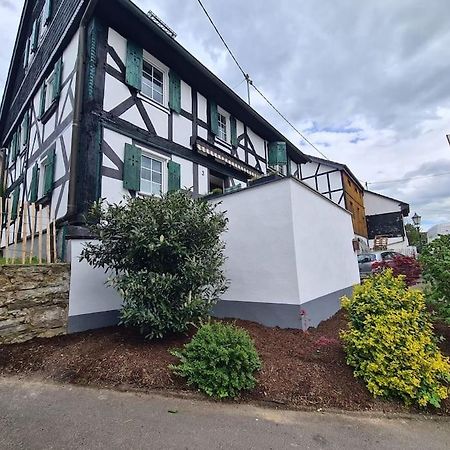 Ferienwohnung Bergischer Dreiklang Windeck Esterno foto